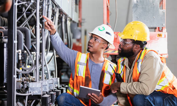 Best Commercial Electrician Services  in Oakland City, IN